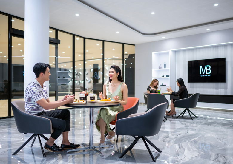 โชว์รูมรถเบนซ์, Mercedes-Benz,รถเบนซ์, Benz, เบนซ์สวนหลวง, Benz suanluang, สวนหลวงออโต้เฮ้าส์